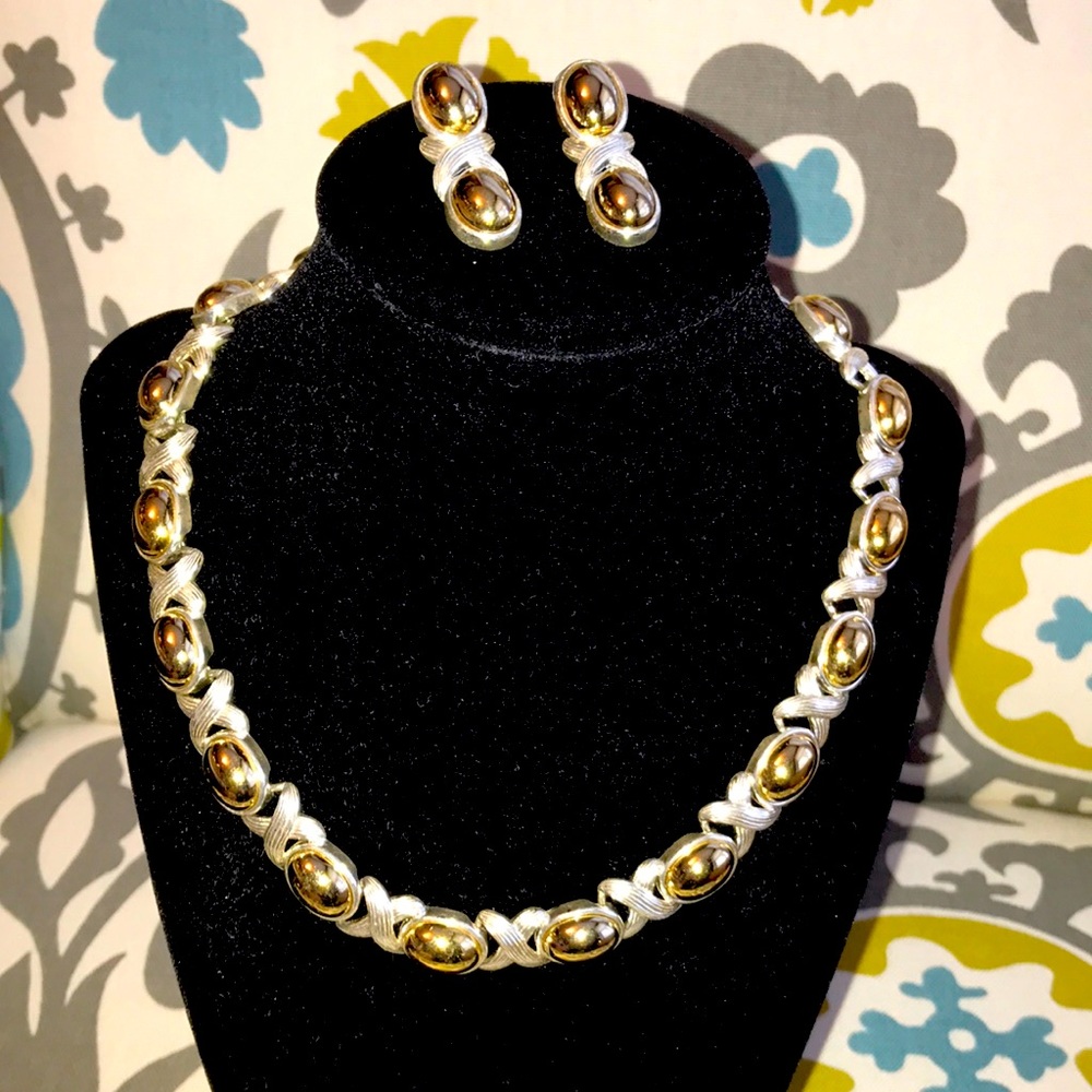 Beautiful necklace with earrings